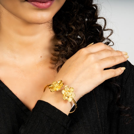 City Girl Brass Gold-plated Floral Cutwork Bracelet