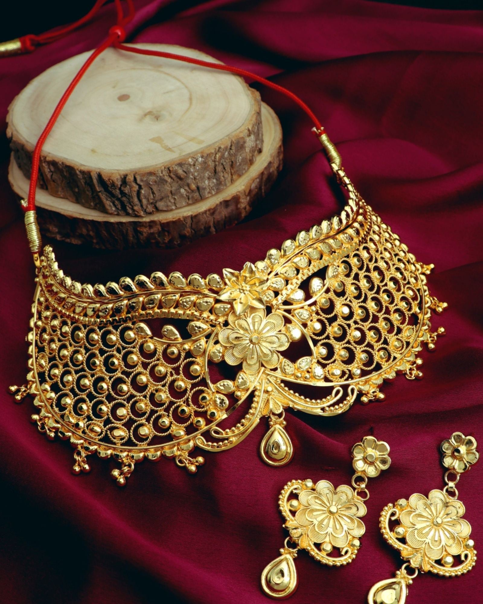 MANIKYA Gold Plated Copper Choker Necklace Set for Women | Bridal Wedding Jewellery Set with Earrings | Traditional Ethnic Party Wear