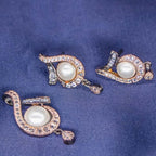 City Girl AD Brass Regal Essence Pendant Set With Pearl