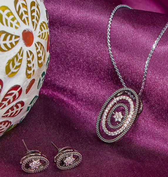 City Girl AD Brass Royal Bloom Pendant Set