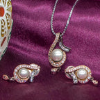 City Girl AD Brass Regal Essence Pendant Set With Pearl