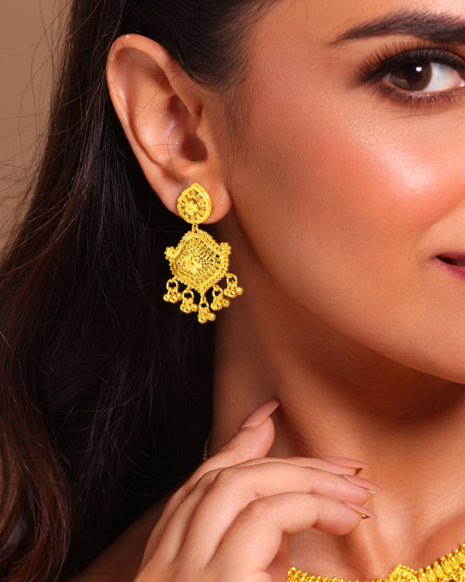 City Girl 24K Gold Plated Traditional Necklace Set with Matching Earrings | Antique Bridal Choker Jewellery Set for Women & Girls