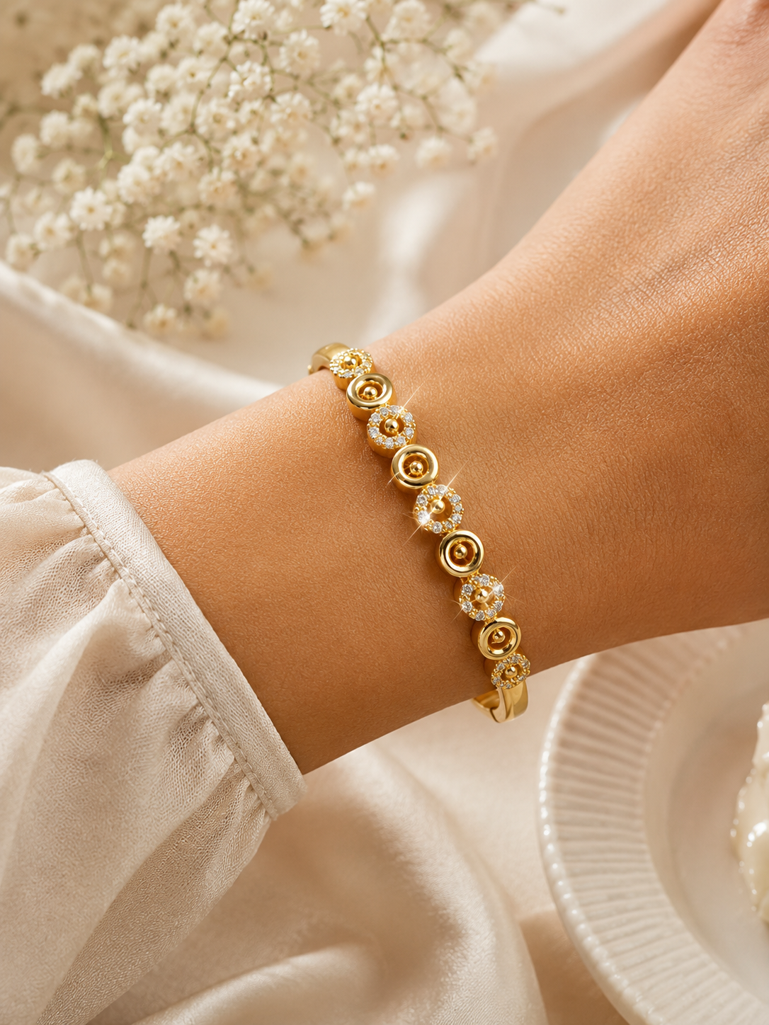 CITYGIRL 18K Gold Plated Openable Oval Kada Bracelet for Women | Crystal Studded Elegant Bangle | Fits Sizes 2.4, 2.6 & 2.8 | Premium Fashion Jewellery | Gift for Women & Girls