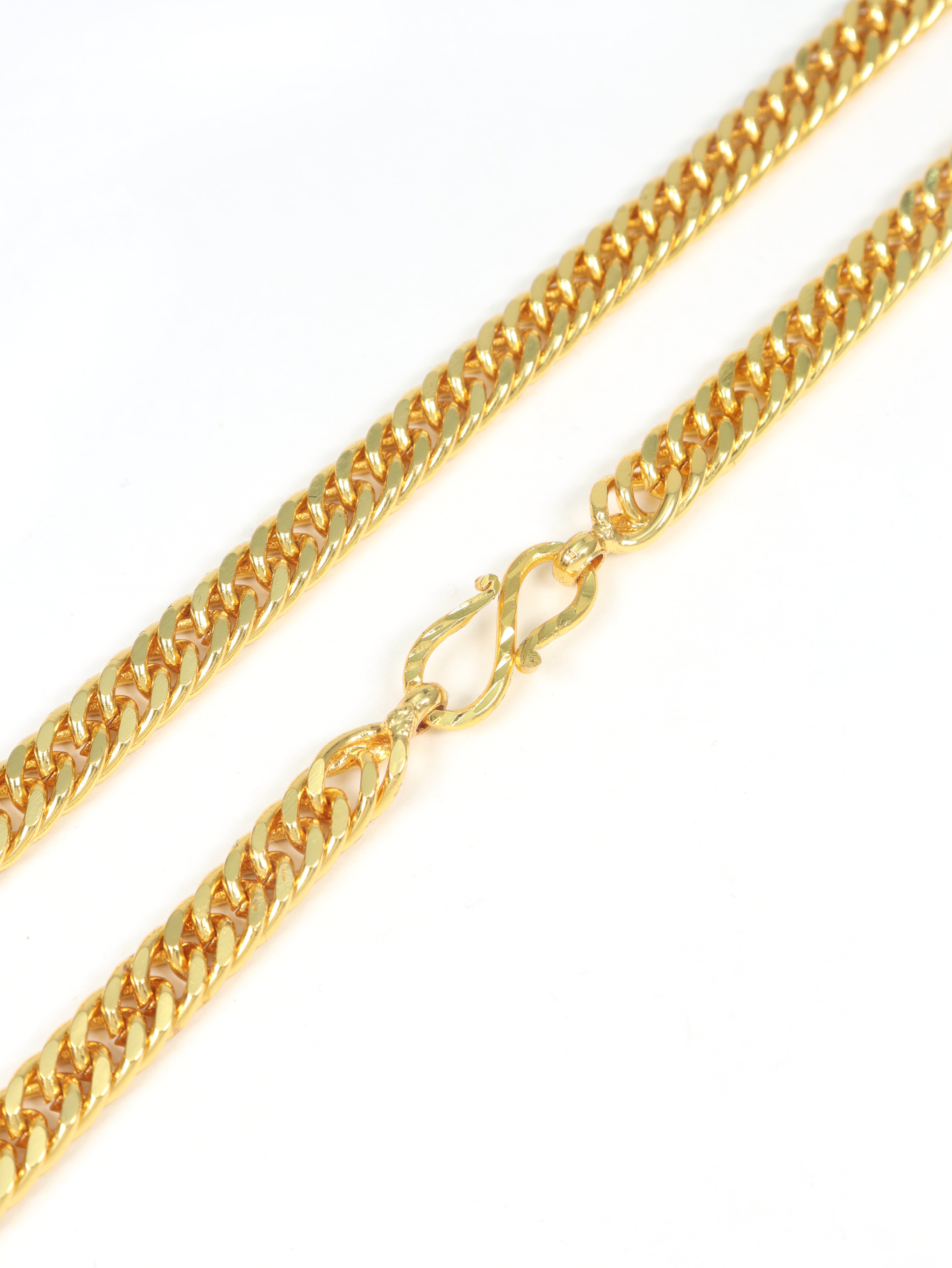 City Girl 24 CT Gold Plated Anti Tarnish 24 inch Copper Chain for Men and Women.(CN 1699)