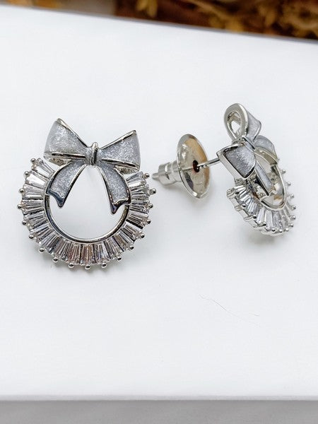 City Girl Cz Stone Stainless Steel Anti Tarnish Western Earring – Silver Twirl Design