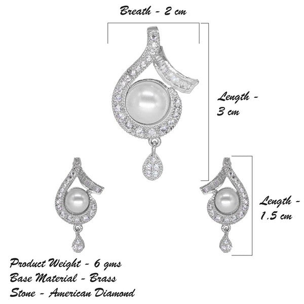 City Girl AD Brass Regal Essence Pendant Set With Pearl
